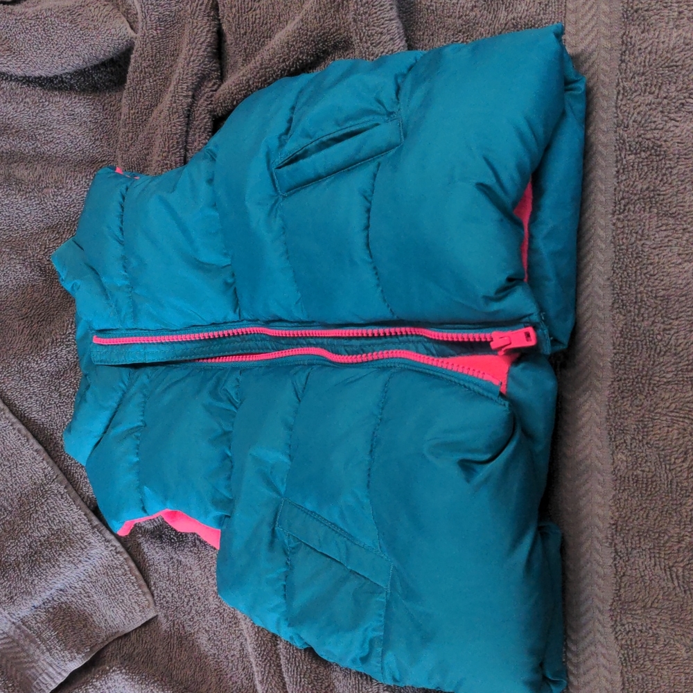 Old Navy girls teal poofy vest